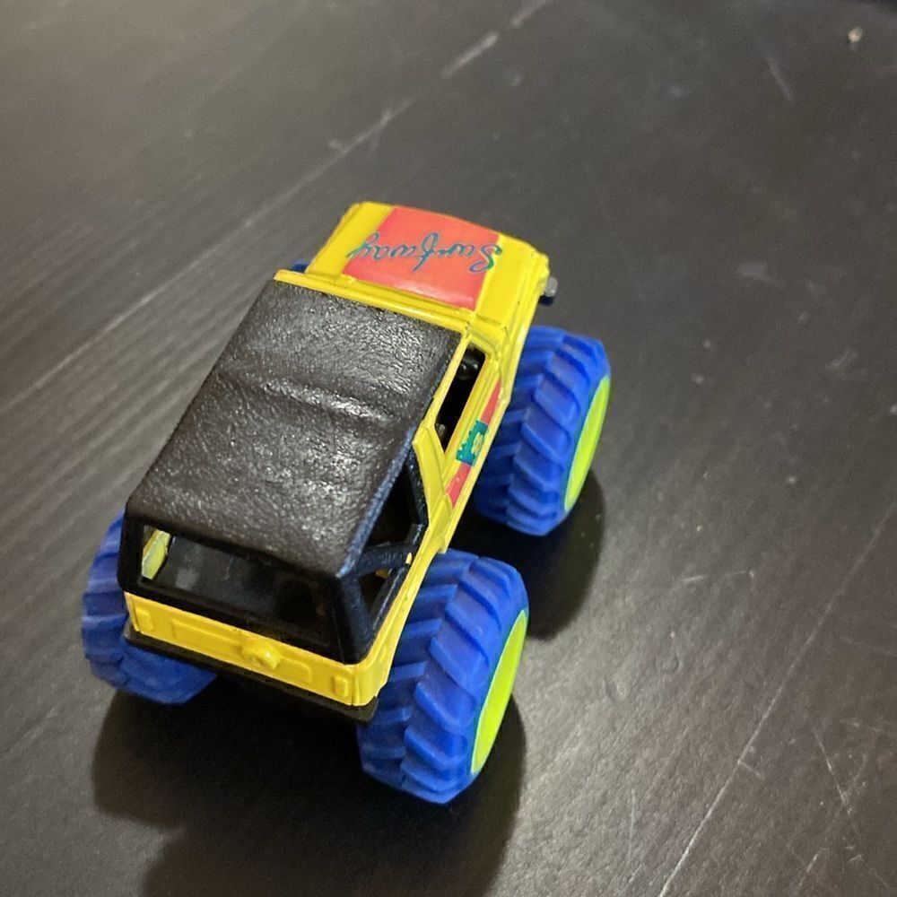 Maisto Suzuki Sj Samurai Street Roader Hot Wheel - Picture 4 of 5